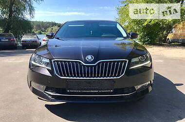 Ліфтбек Skoda Superb 2019 в 