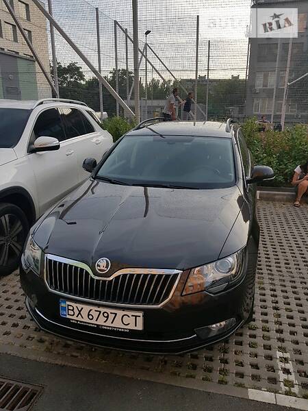 Універсал Skoda Superb 2014 в Києві
