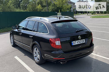 Універсал Skoda Superb 2012 в 