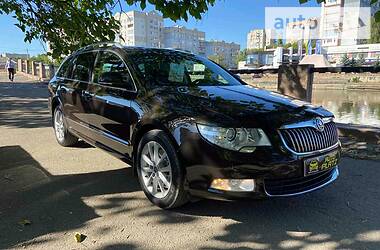 Универсал Skoda Superb 2013 в Кропивницком