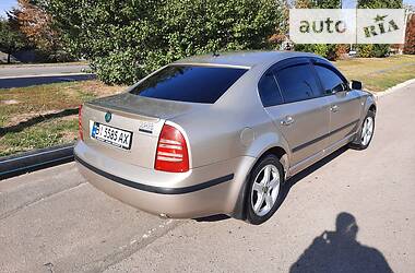 Седан Skoda Superb 2006 в Полтаві