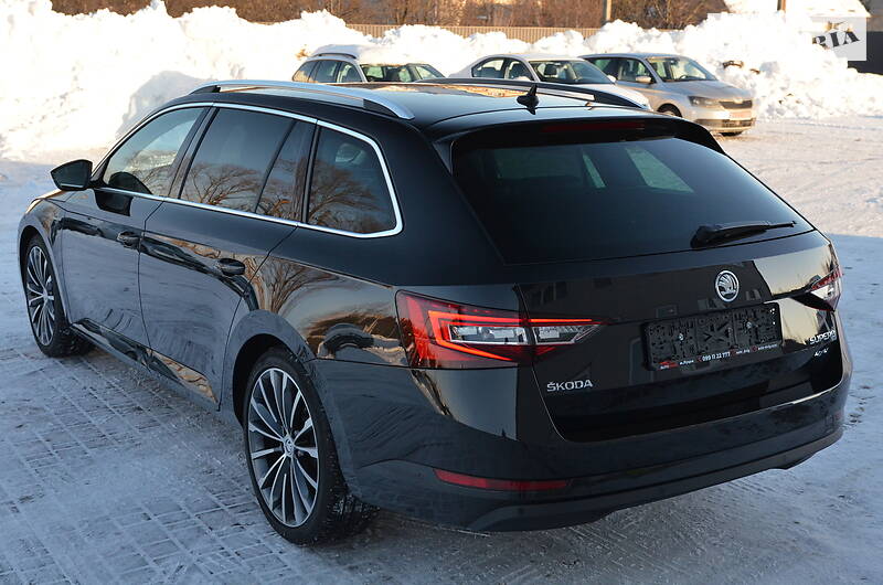Універсал Skoda Superb 2016 в Луцьку