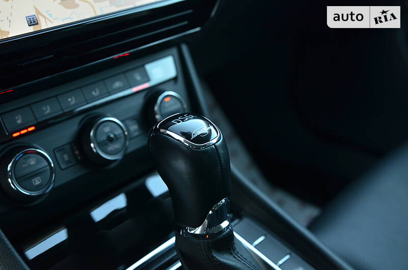Універсал Skoda Superb 2016 в Луцьку