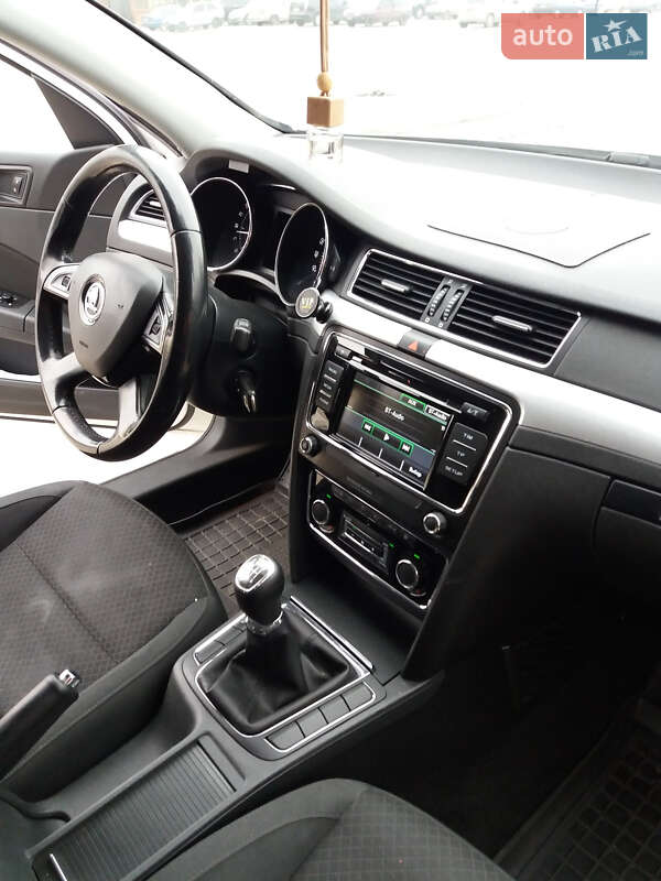 Лифтбек Skoda Superb 2014 в Запорожье