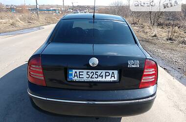 Седан Skoda Superb 2004 в Ровно