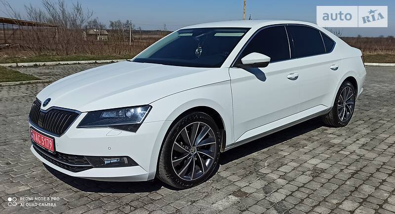 Седан Skoda Superb 2017 в Ивано-Франковске