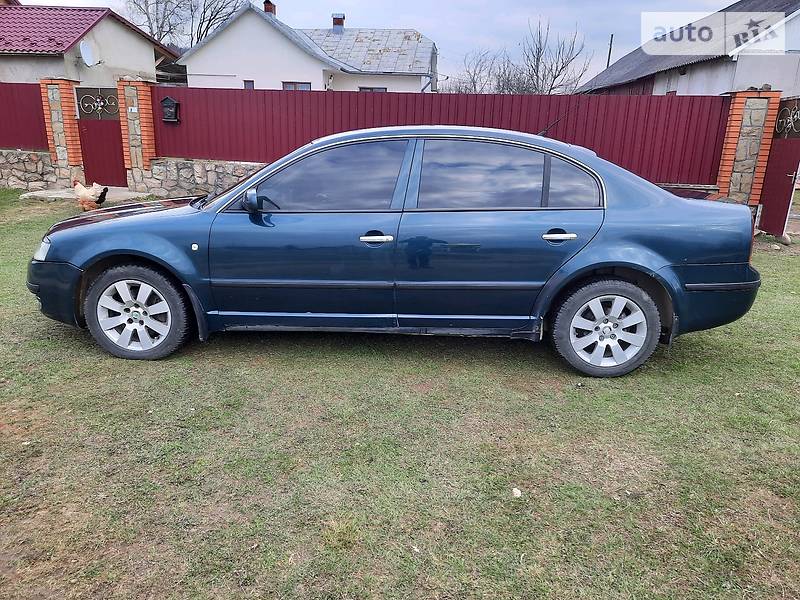 Седан Skoda Superb 2003 в Ивано-Франковске