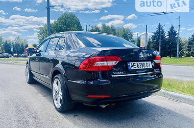 Лифтбек Skoda Superb 2013 в Днепре