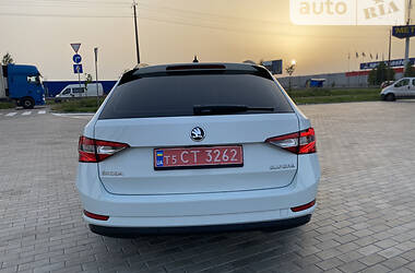 Универсал Skoda Superb 2017 в Ровно