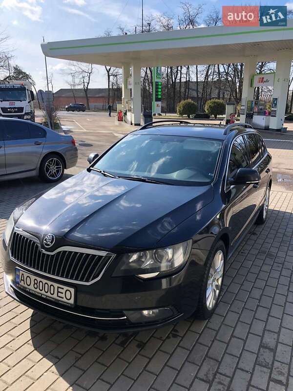 Універсал Skoda Superb 2014 в Сваляві