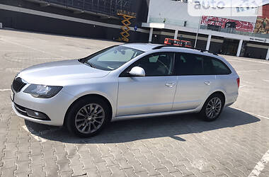 Универсал Skoda Superb 2014 в Киеве