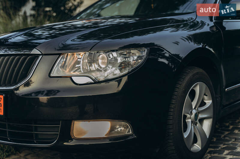 Skoda Superb 2011