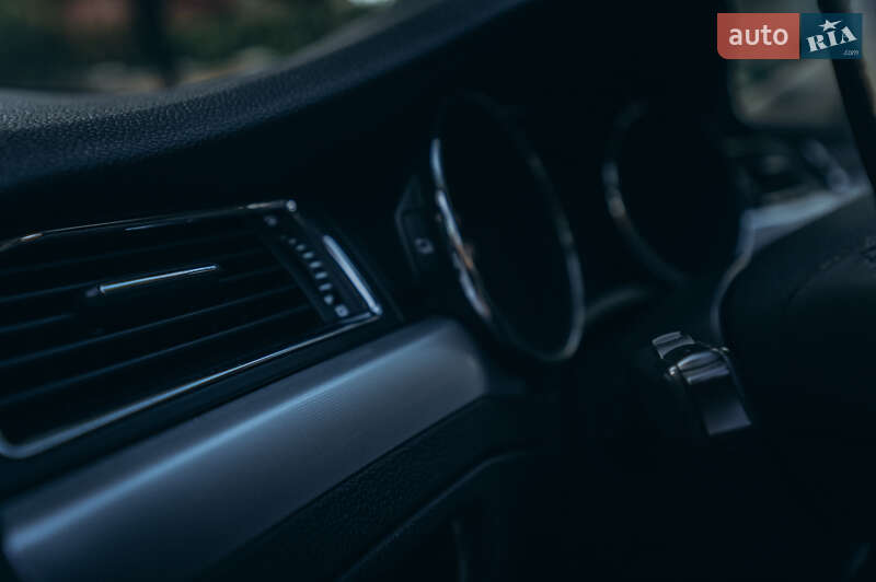 Ліфтбек Skoda Superb 2011 в Мукачевому