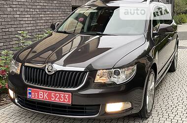 Универсал Skoda Superb 2011 в Стрые