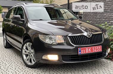 Универсал Skoda Superb 2011 в Стрые