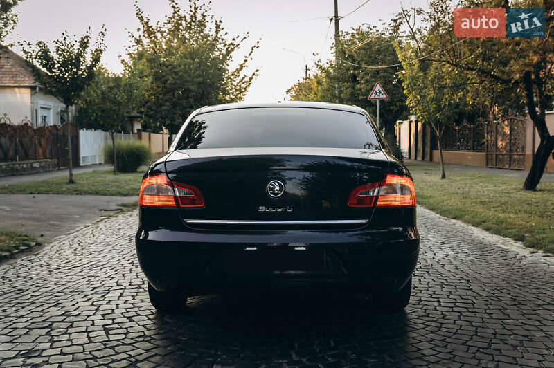 Ліфтбек Skoda Superb 2011 в Мукачевому