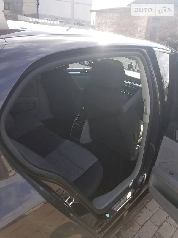 Седан Skoda Superb 2010 в Ивано-Франковске