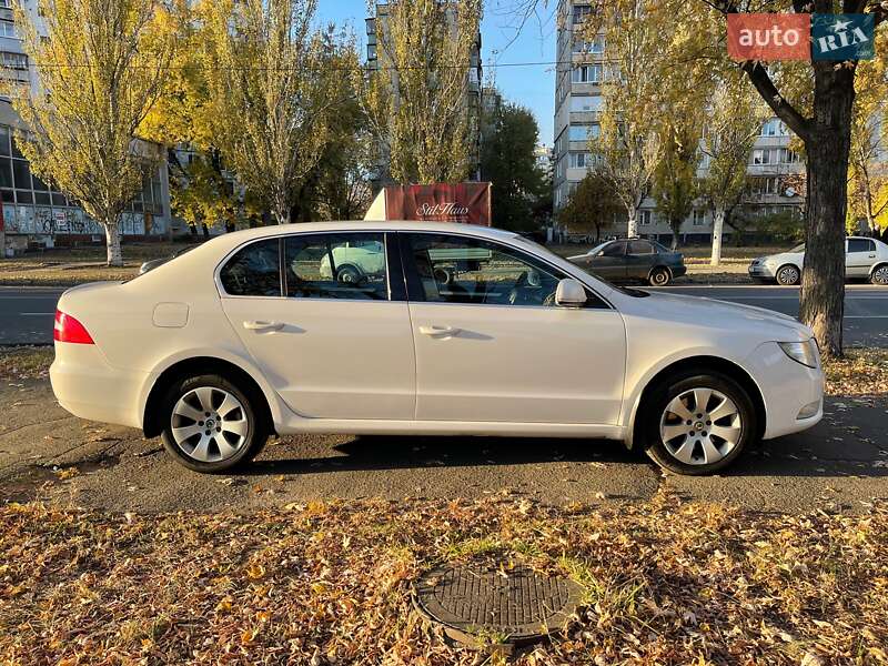Ліфтбек Skoda Superb 2012 в Києві фото 6 Ліфтбек Skoda Superb 2012 в Києві