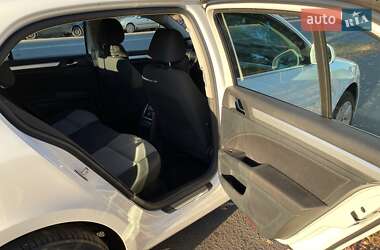 Лифтбек Skoda Superb 2012 в 