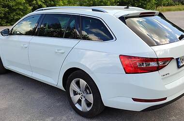 Универсал Skoda Superb 2017 в 