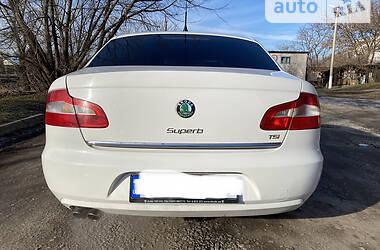 Седан Skoda Superb 2008 в 