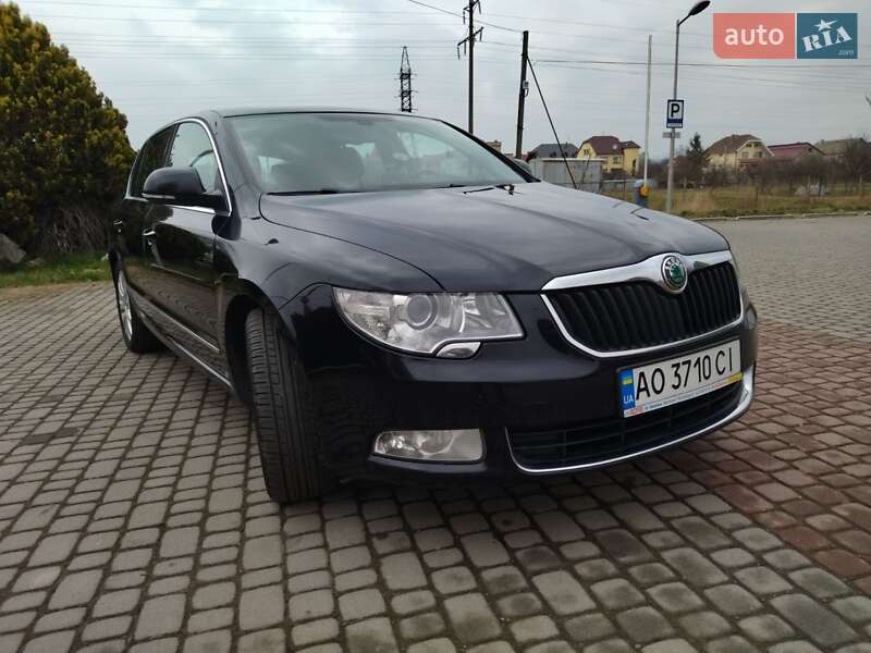 Ліфтбек Skoda Superb 2010 в Ужгороді