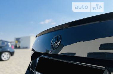 Седан Skoda Superb 2018 в 