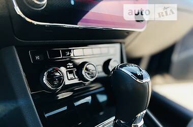 Седан Skoda Superb 2018 в 