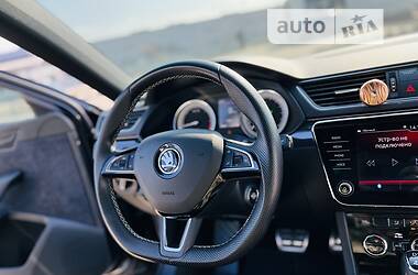 Седан Skoda Superb 2018 в 