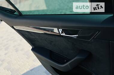 Седан Skoda Superb 2018 в 