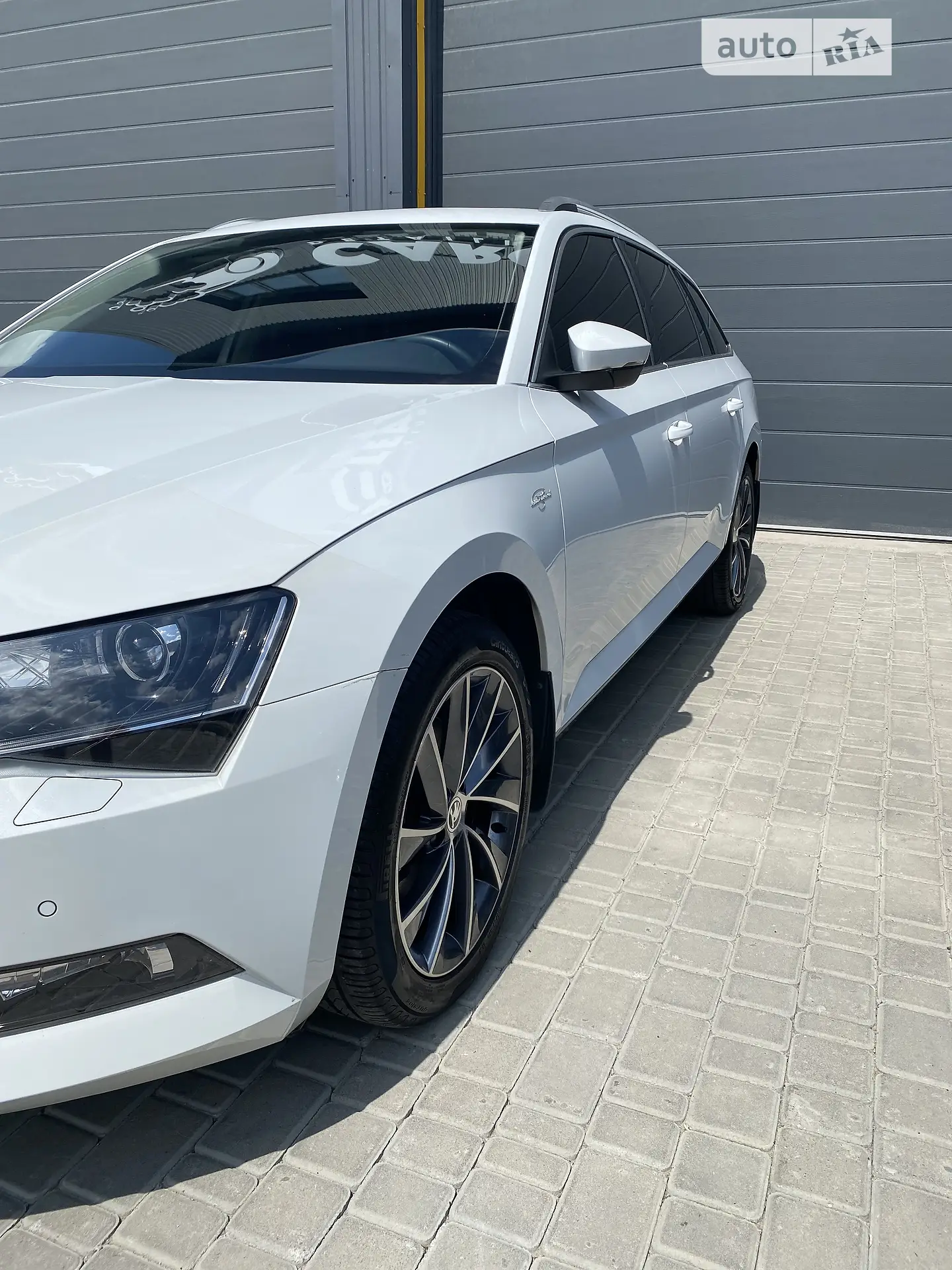 2016 Skoda Superb - мініатюра 11