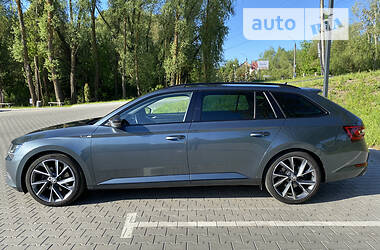 Универсал Skoda Superb 2017 в Хмельницком