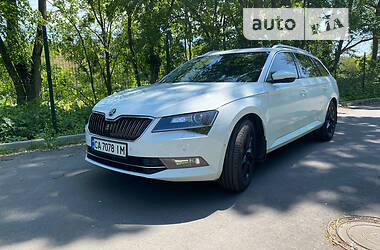 Універсал Skoda Superb 2015 в Умані