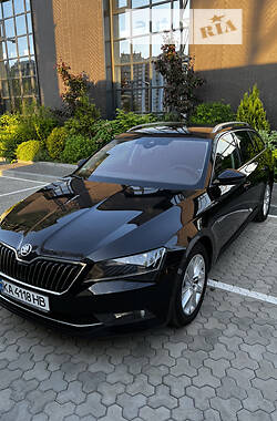 Универсал Skoda Superb 2018 в Киеве