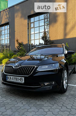 Универсал Skoda Superb 2018 в Киеве