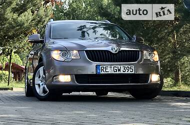 Универсал Skoda Superb 2011 в Дрогобыче