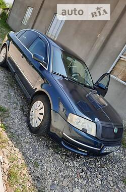 Седан Skoda Superb 2003 в Хусте