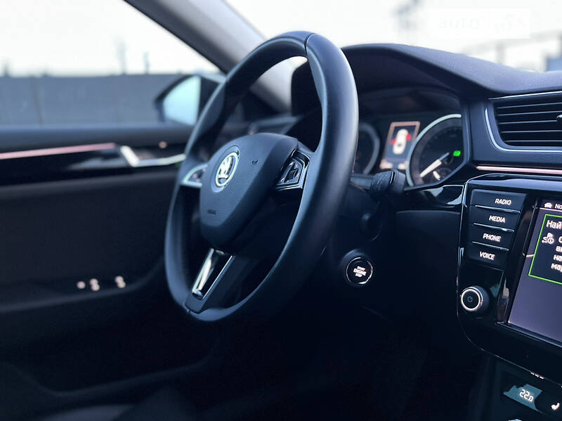 Ліфтбек Skoda Superb 2017 в Луцьку