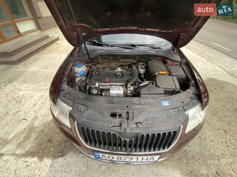 Лифтбек Skoda Superb 2009 в Тячеве