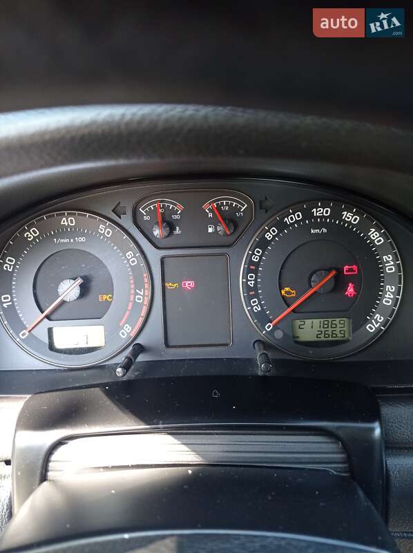 Лифтбек Skoda Superb 2002 в Новоархангельске
