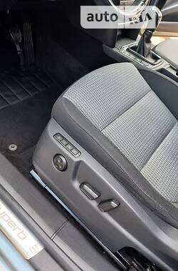 Универсал Skoda Superb 2011 в 