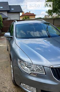 Универсал Skoda Superb 2011 в 
