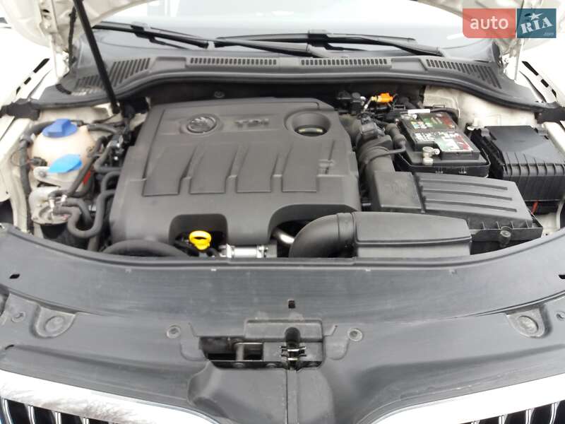 Лифтбек Skoda Superb 2014 в Запорожье