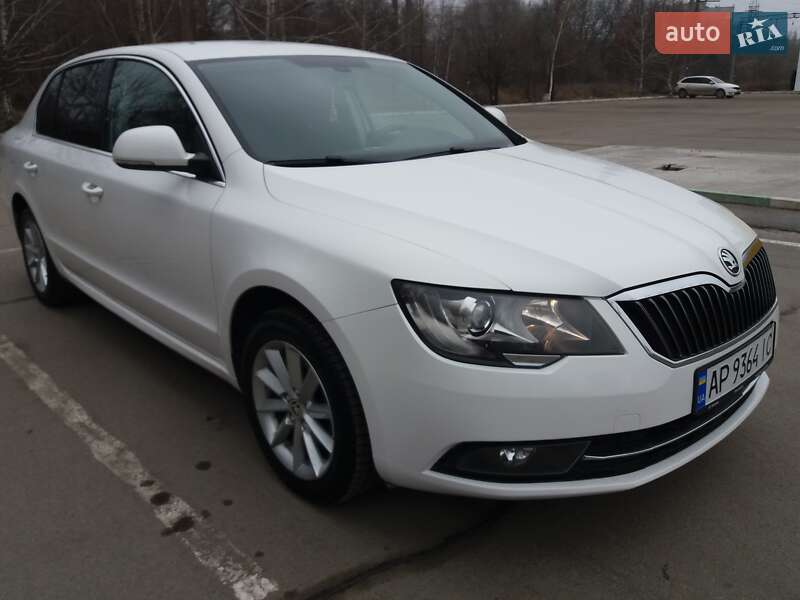 Лифтбек Skoda Superb 2014 в Запорожье