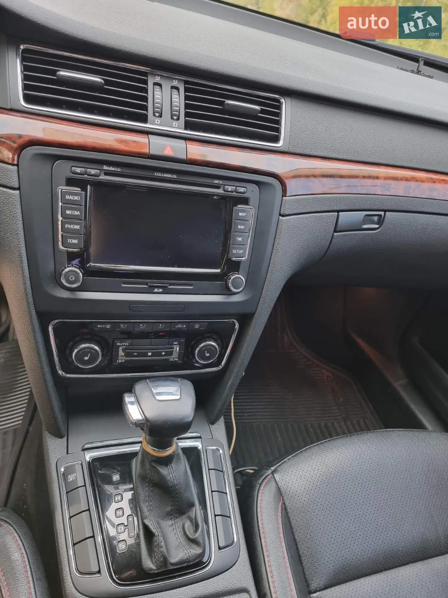 2012 Skoda Superb - мініатюра 13