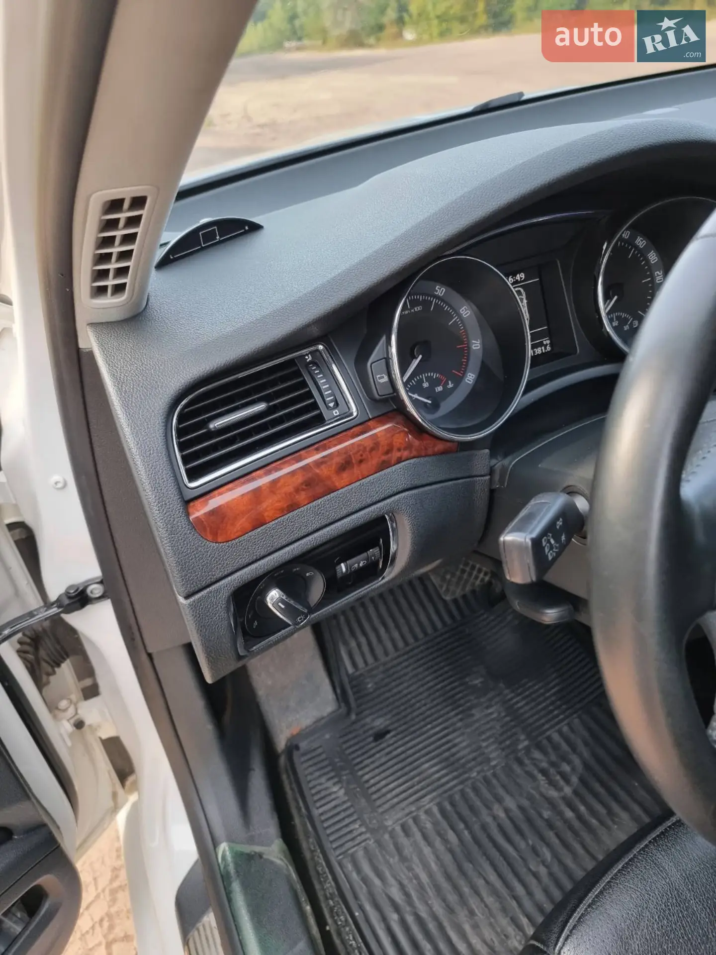 2012 Skoda Superb - мініатюра 14