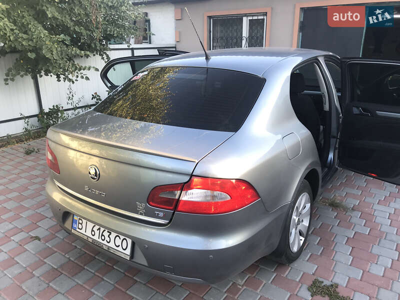 Лифтбек Skoda Superb 2009 в Кременчуге