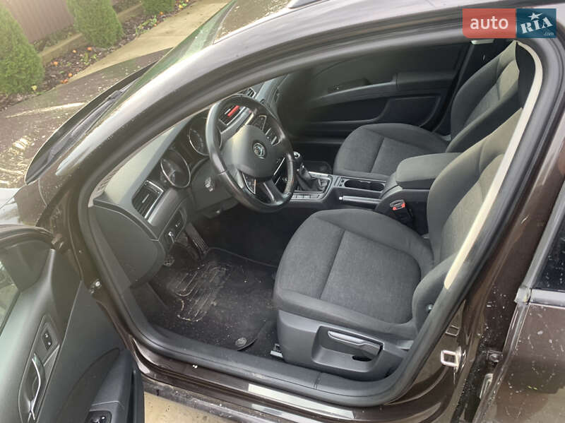 Универсал Skoda Superb 2014 в Хусте