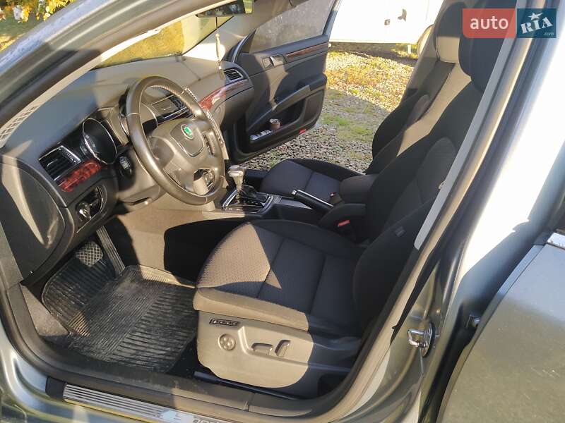 Лифтбек Skoda Superb 2010 в Краматорске