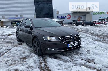 Лифтбек Skoda Superb 2015 в Житомире